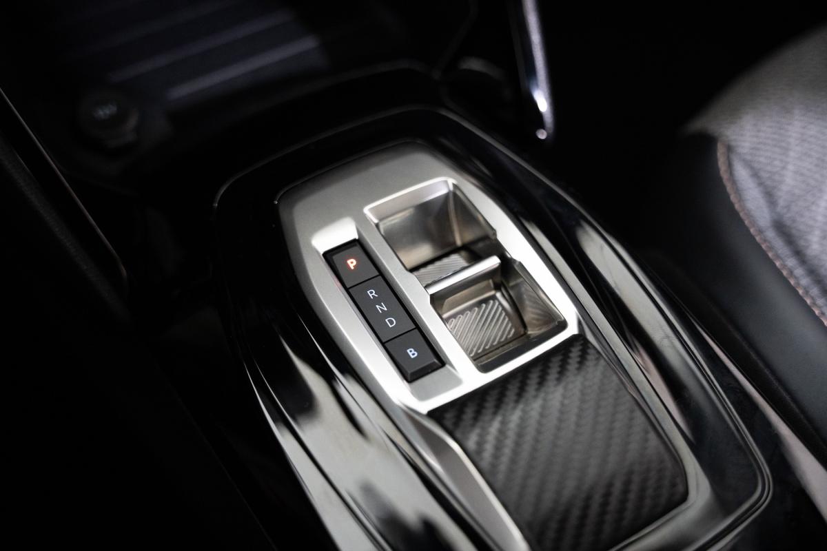 peugeot-2008-2024-eletrico-500cc