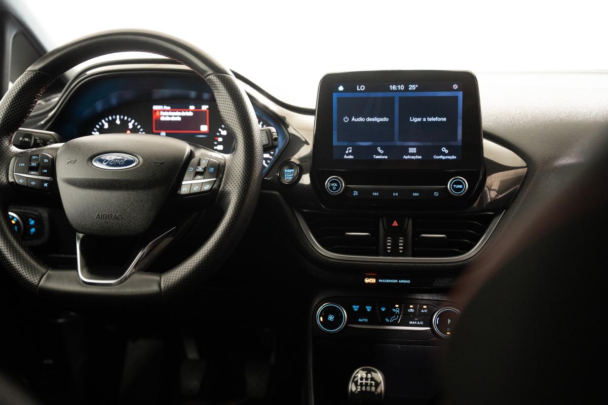 ford-fiesta-2023-gasolina-998cc