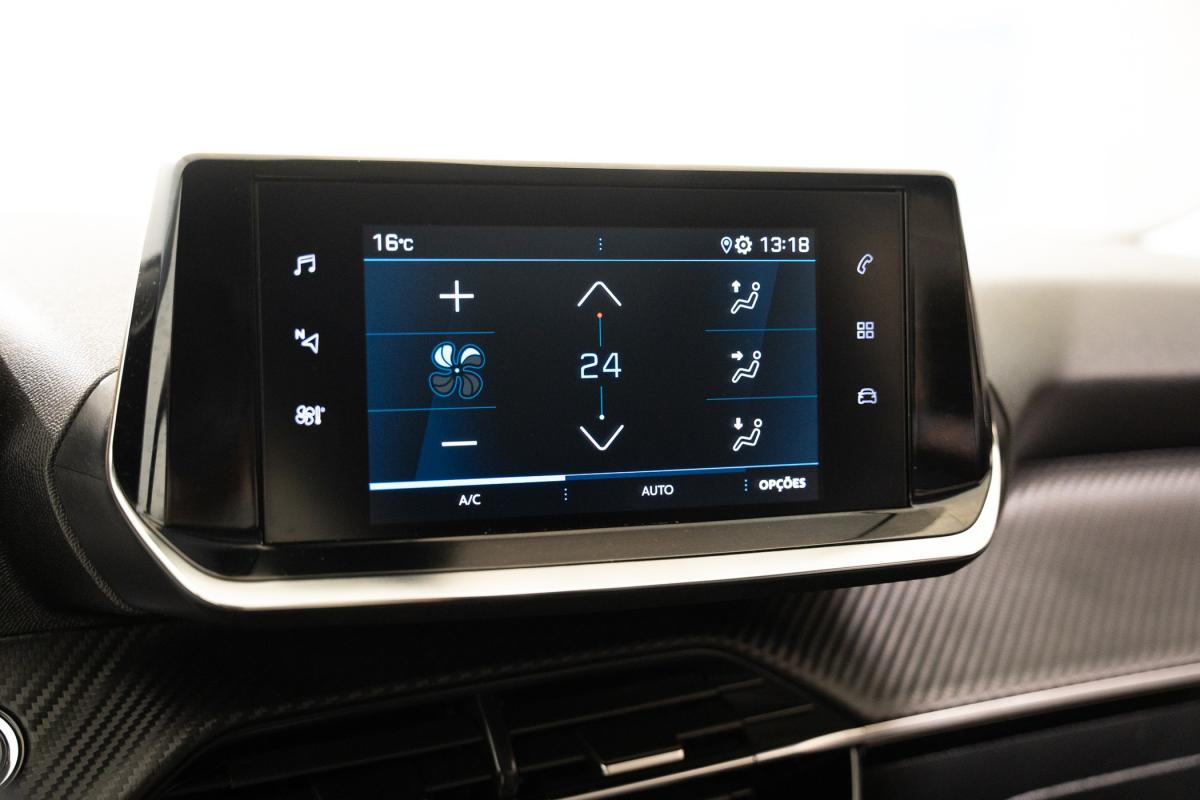 peugeot-2008-2021-diesel-1499cc