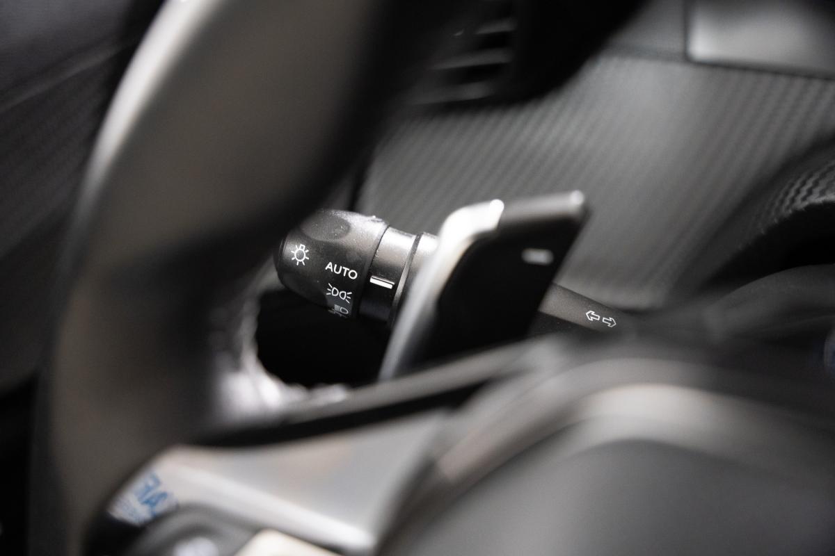 peugeot-2008-2021-diesel-1499cc