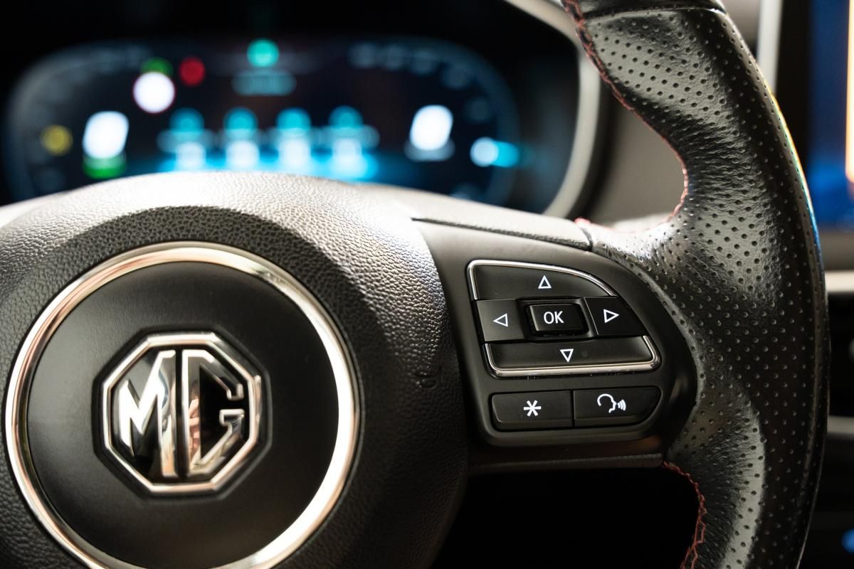 mg-hs-2022-hibrido-a-gasolina-1490cc
