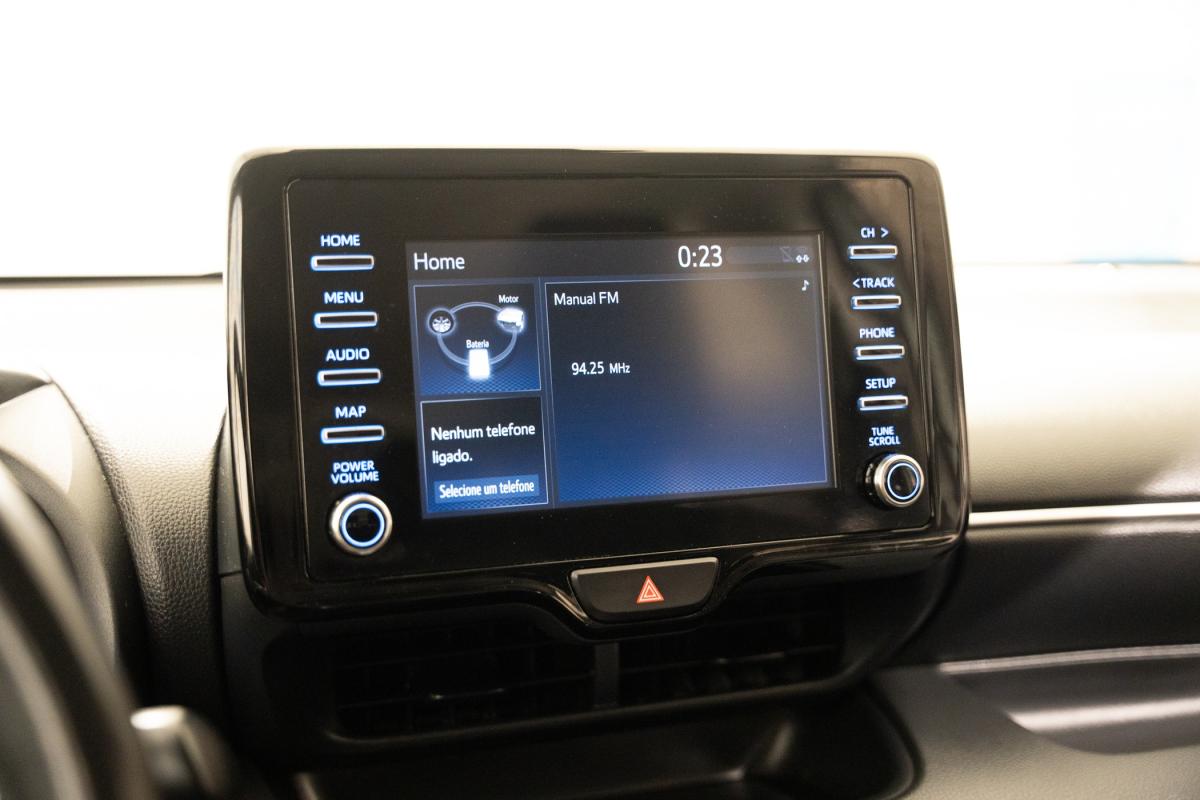 toyota-yaris-2022-hibrido-a-gasolina-1490cc