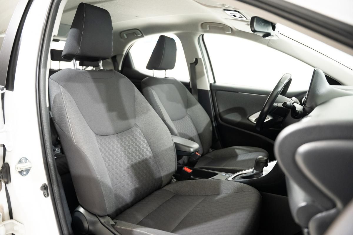 toyota-yaris-2022-hibrido-a-gasolina-1490cc