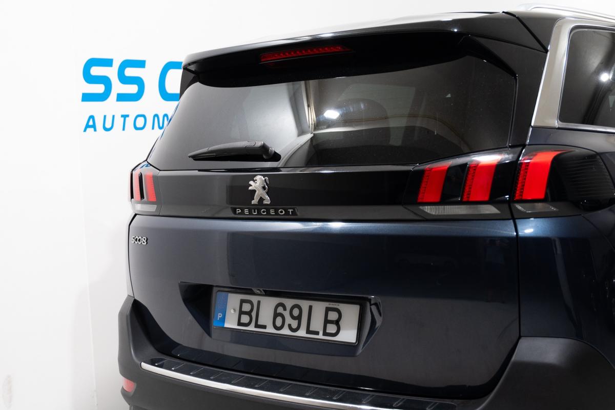 peugeot-5008-2018-gasolina-1199cc
