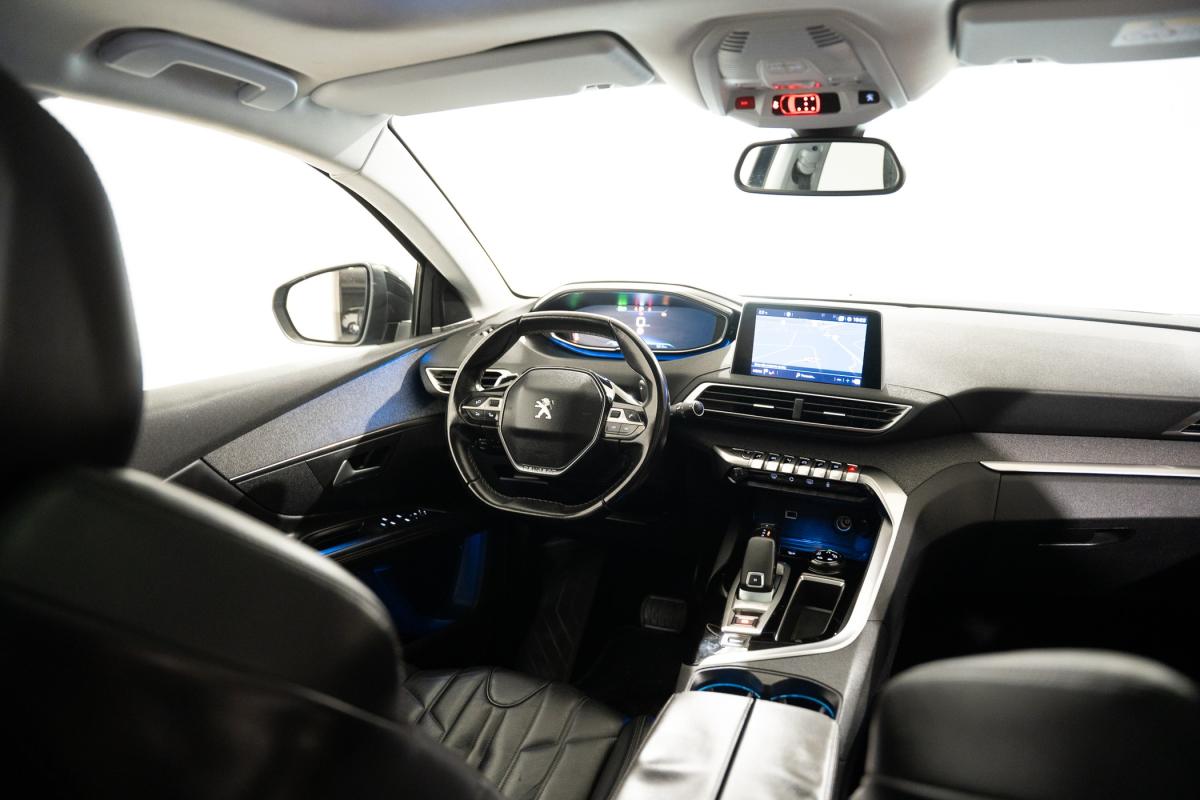 peugeot-5008-2018-gasolina-1199cc
