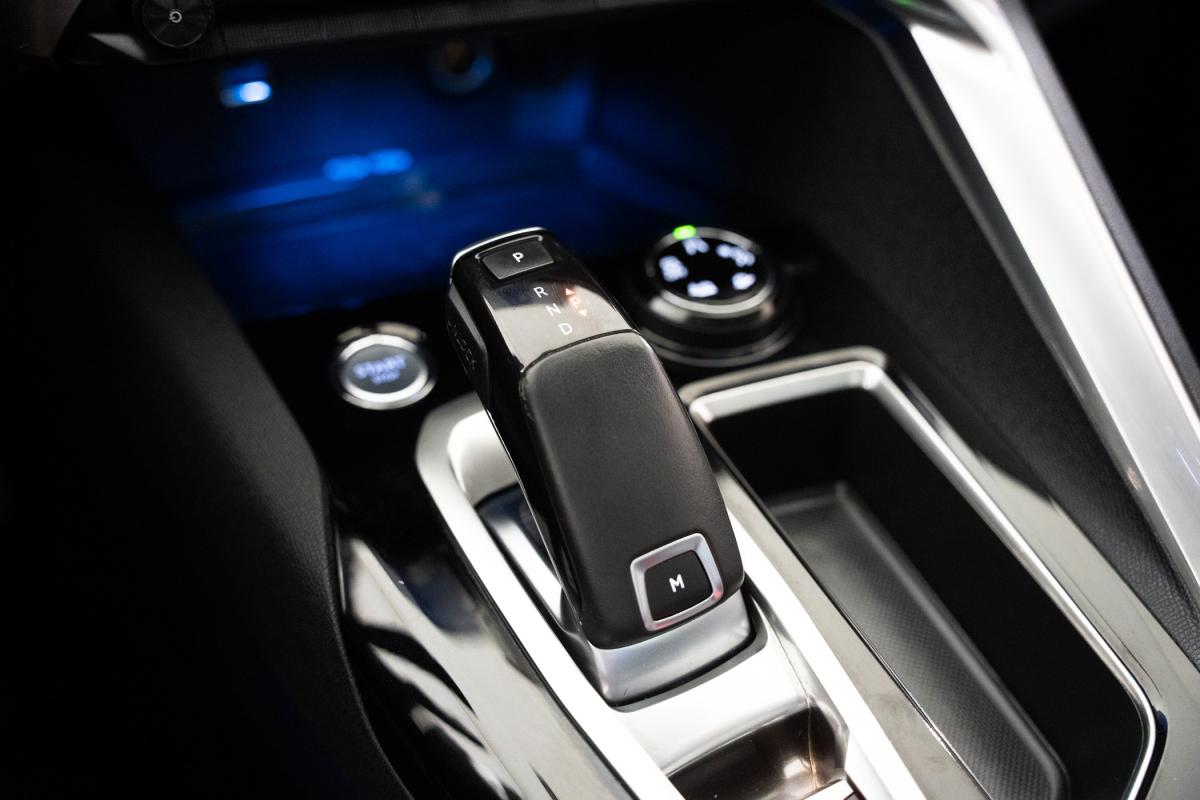 peugeot-5008-2018-gasolina-1199cc