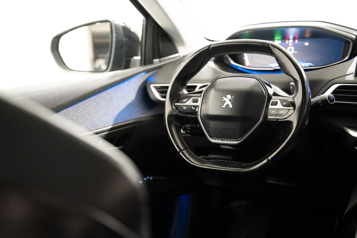 peugeot-5008-2018-gasolina-1199cc