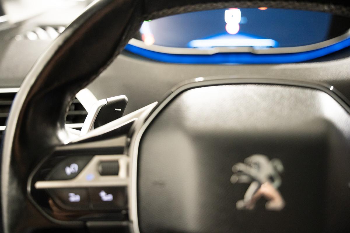 peugeot-5008-2018-gasolina-1199cc