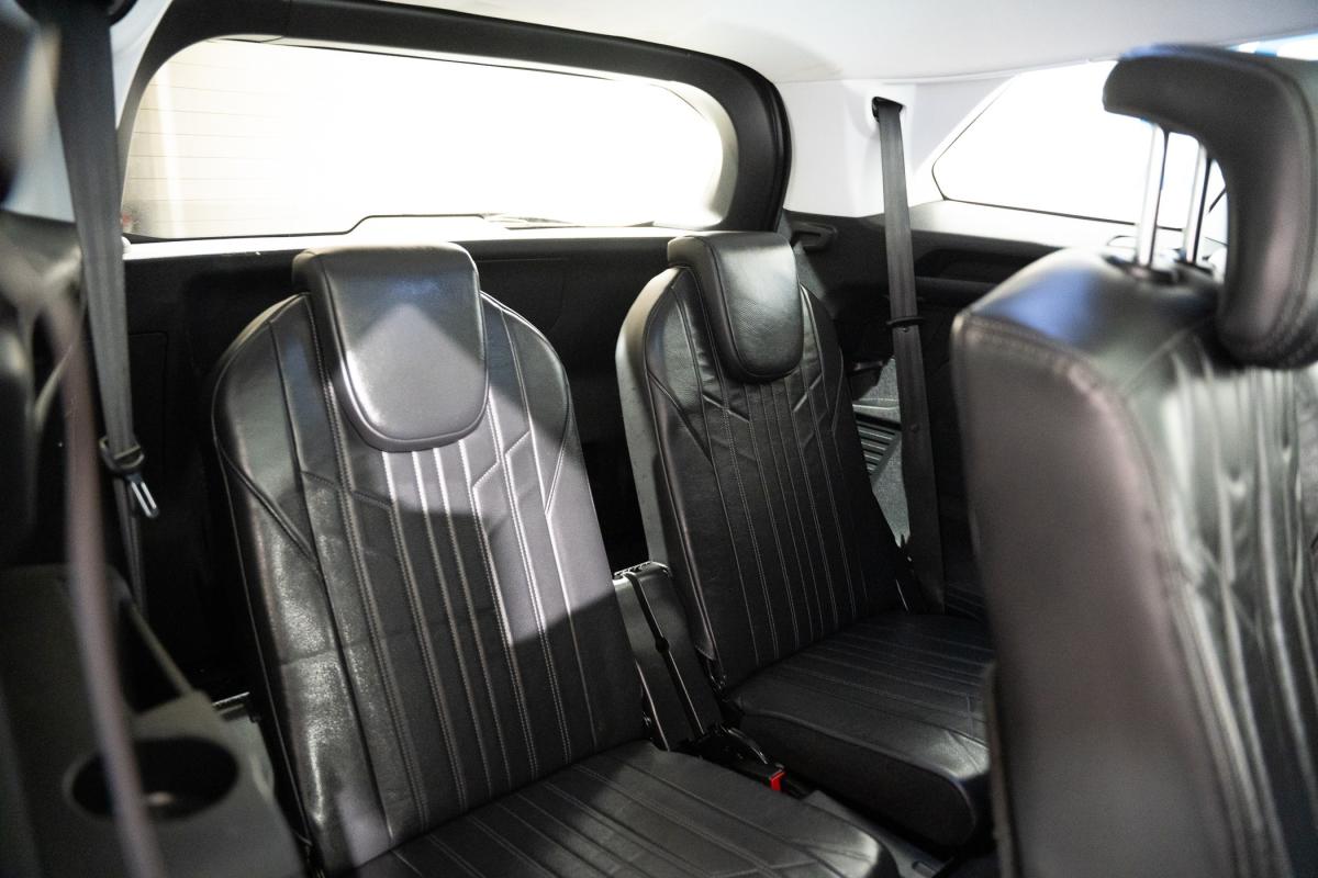 peugeot-5008-2018-gasolina-1199cc
