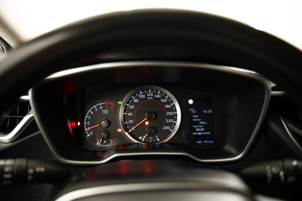 toyota-corolla-2023-gasolina-1598cc