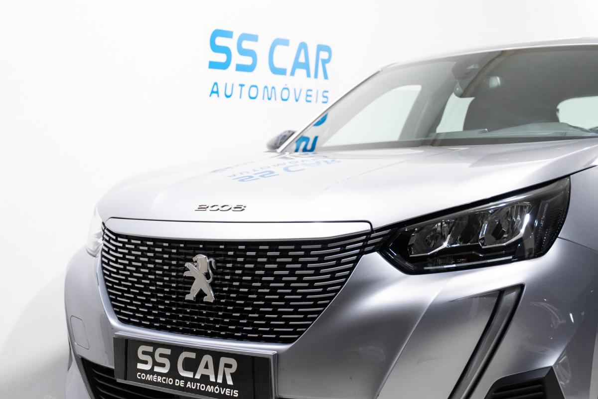 peugeot-2008-2023-eletrico-500cc