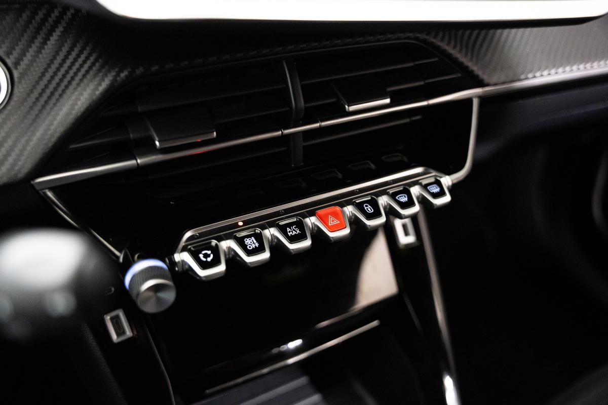 peugeot-2008-2023-eletrico-500cc
