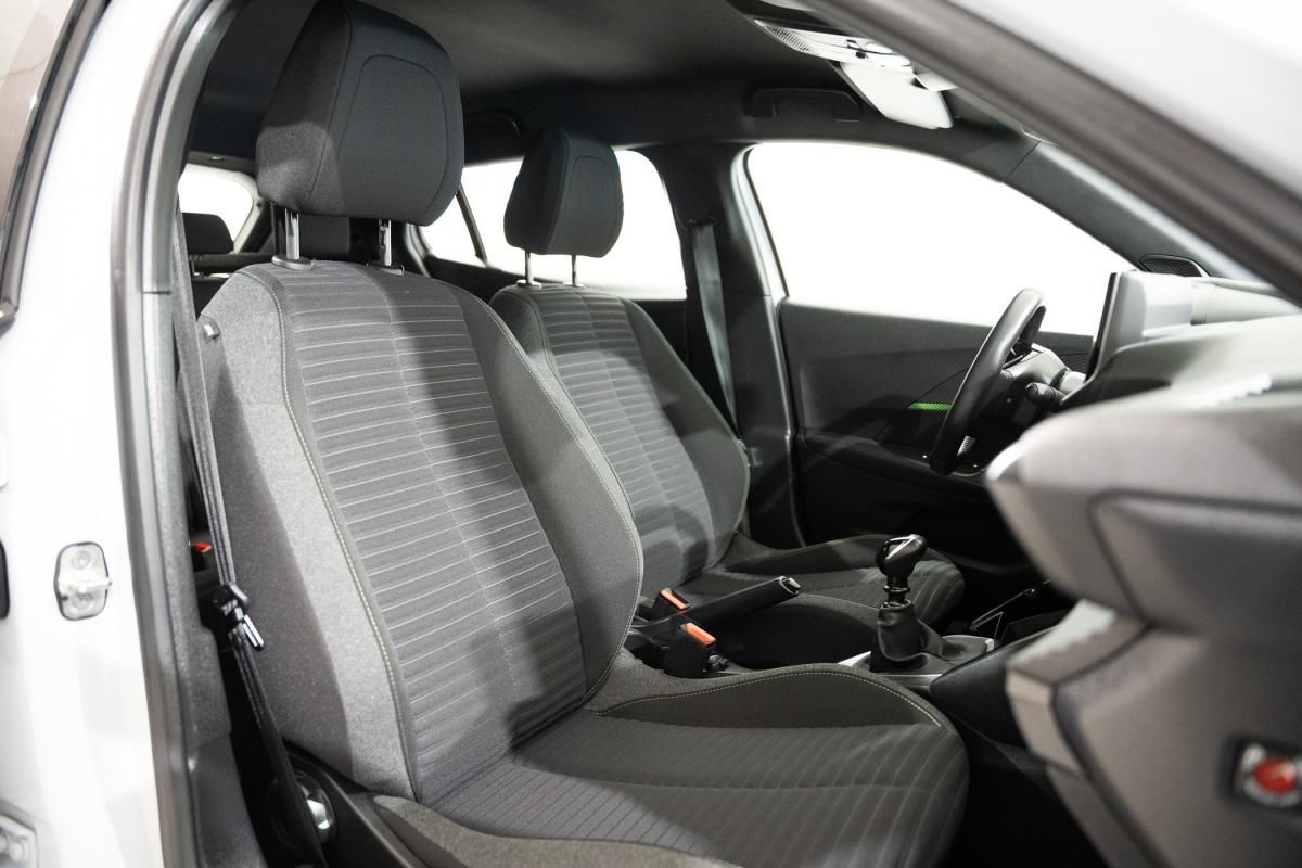 peugeot-2008-2023-gasolina-1199cc