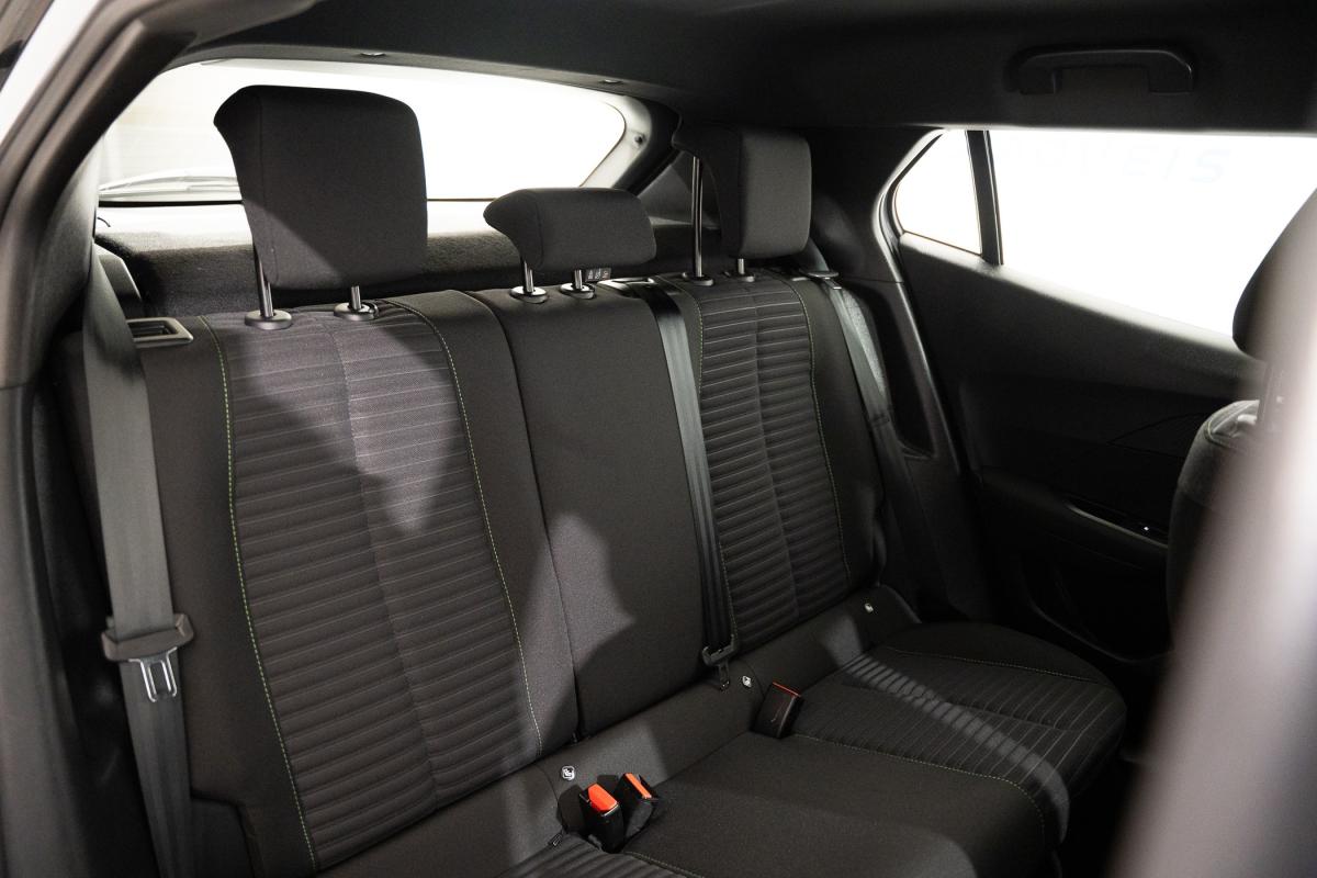 peugeot-2008-2023-gasolina-1199cc