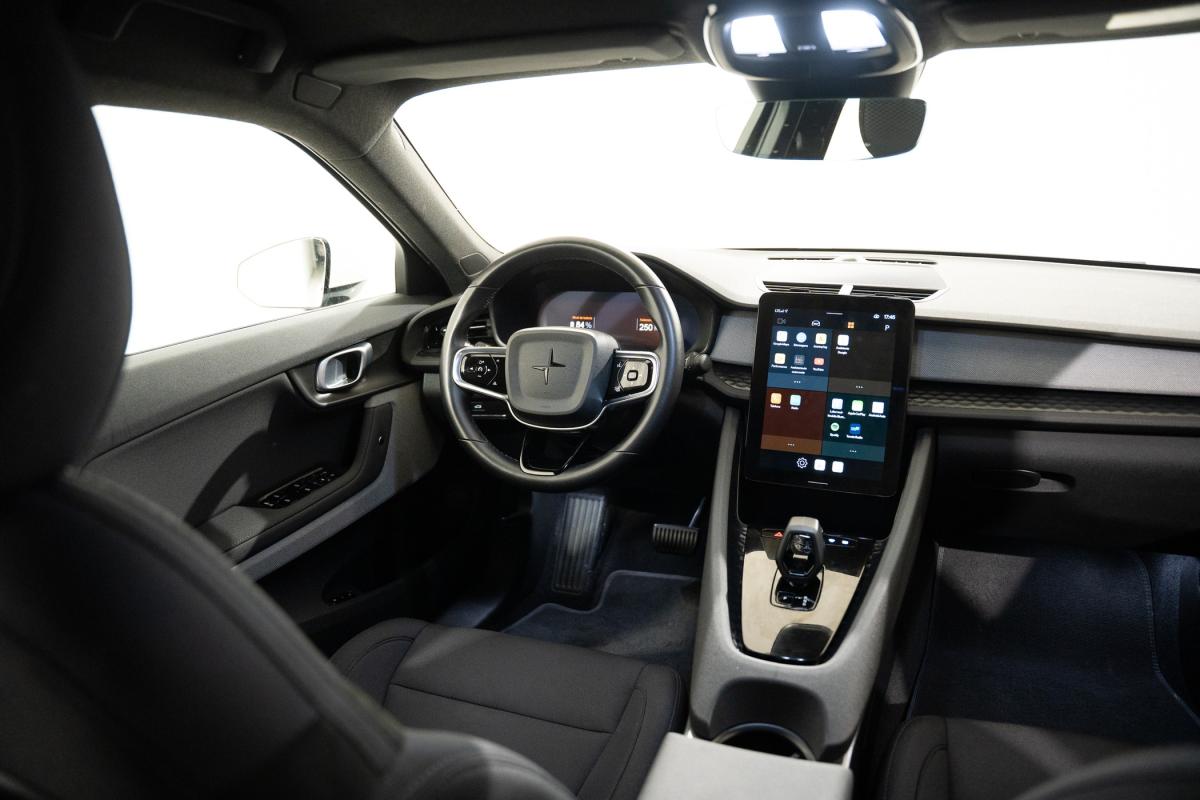 polestar-2-2023-eletrico-500cc