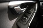 volvo-v40-cross-country-2017-diesel-1969cc
