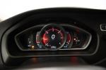 volvo-v40-cross-country-2017-diesel-1969cc