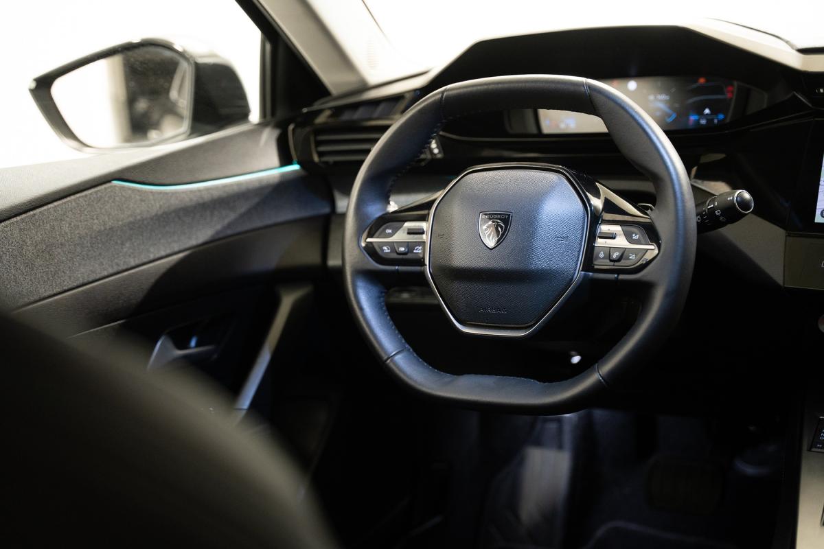 peugeot-308-2022-gasolina-1199cc