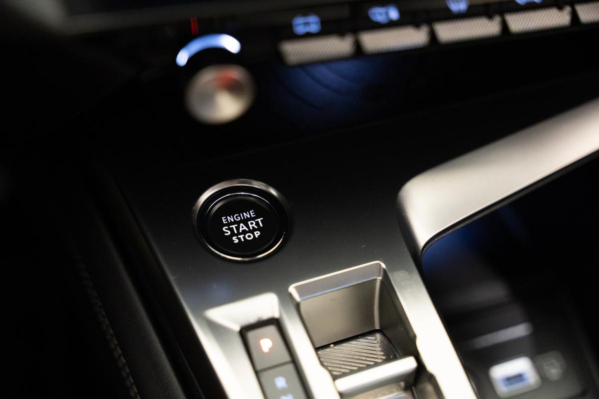 peugeot-308-2022-gasolina-1199cc