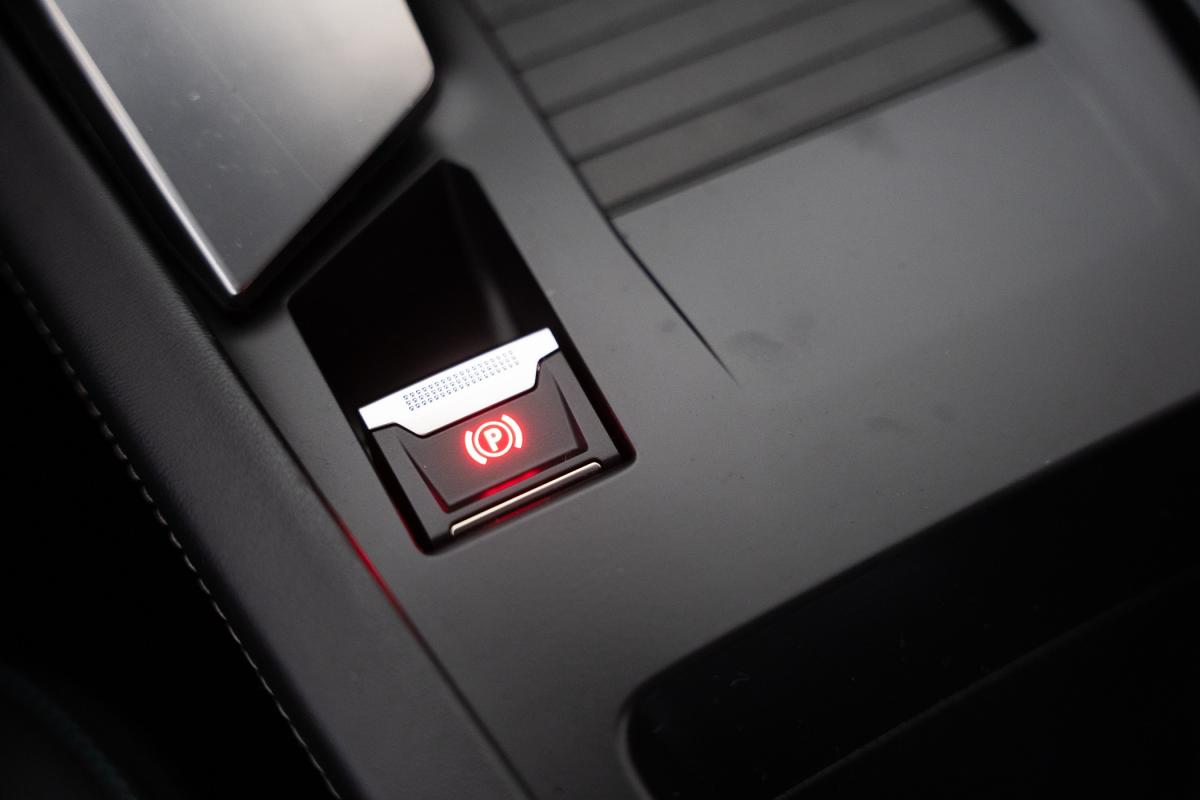 peugeot-308-2022-gasolina-1199cc
