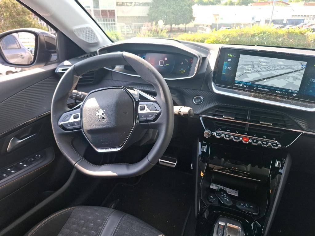 peugeot-208-2022-eletrico-500cc