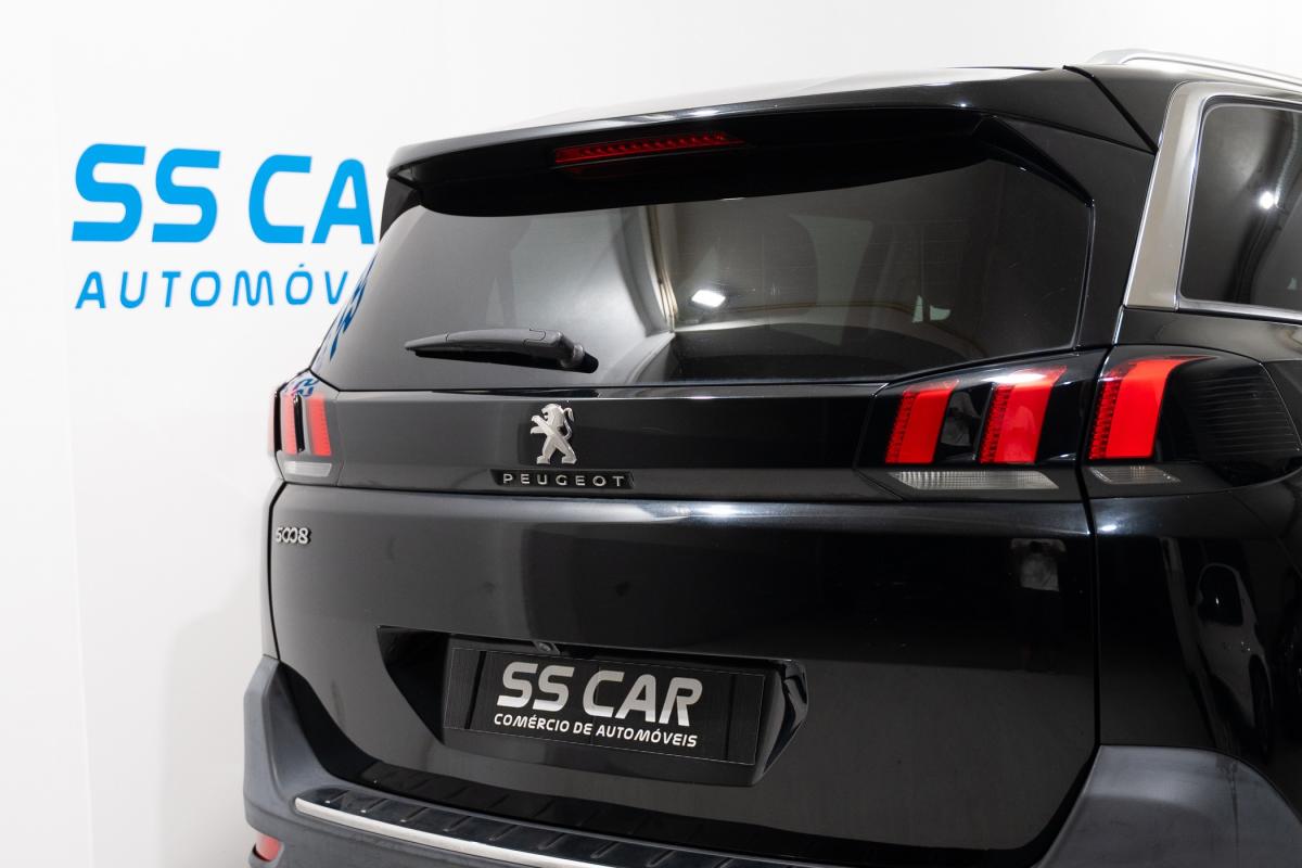peugeot-5008-2019-gasolina-1199cc