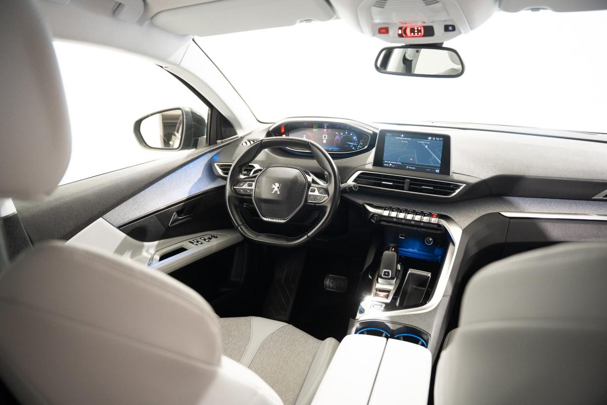 peugeot-5008-2019-gasolina-1199cc