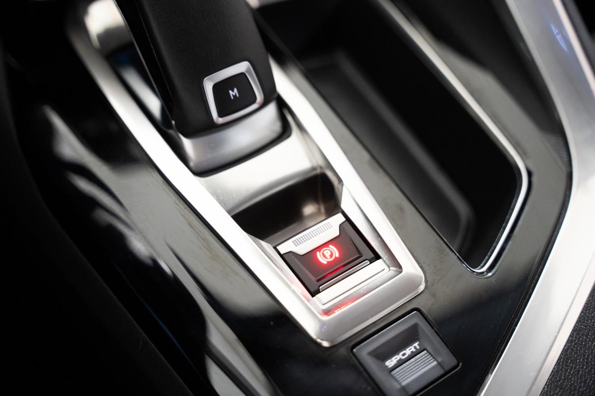 peugeot-5008-2019-gasolina-1199cc
