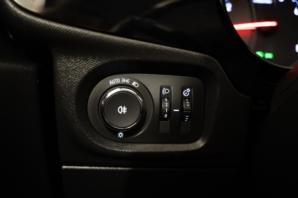 opel-corsa-2023-gasolina-1199cc