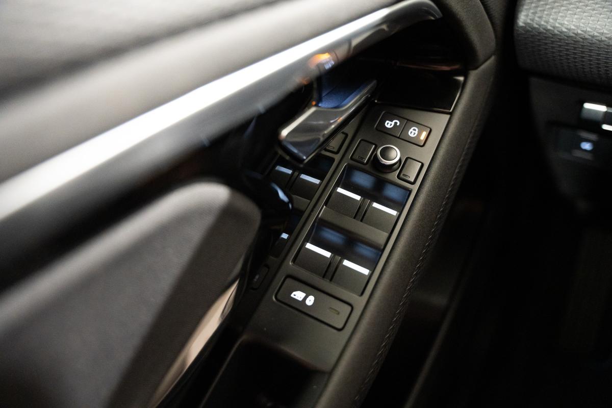 land-rover-range-rover-evoque-2019-diesel-1999cc
