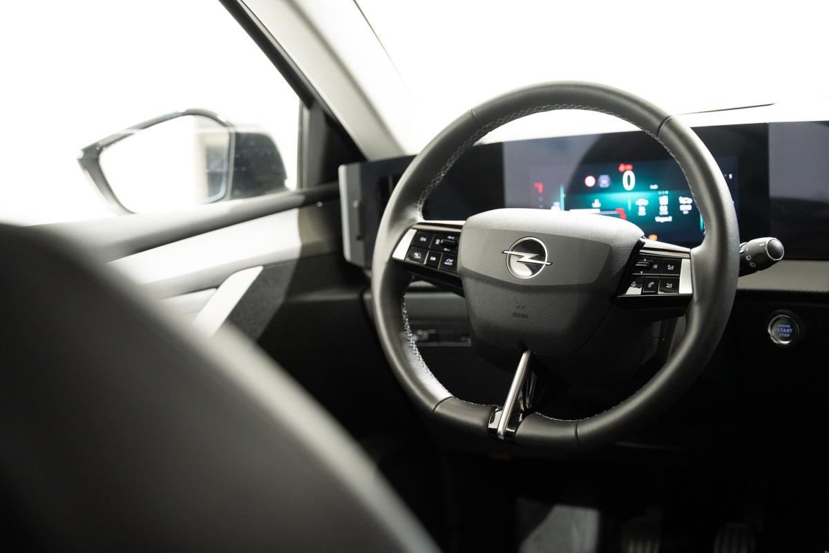 opel-astra-2023-gasolina-1199cc