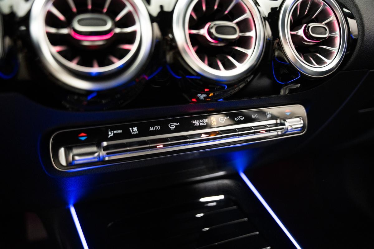 mercedes-benz-eqa-2022-eletrico-500cc