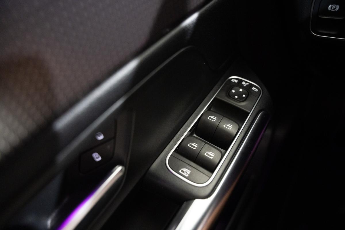 mercedes-benz-eqa-2022-eletrico-500cc