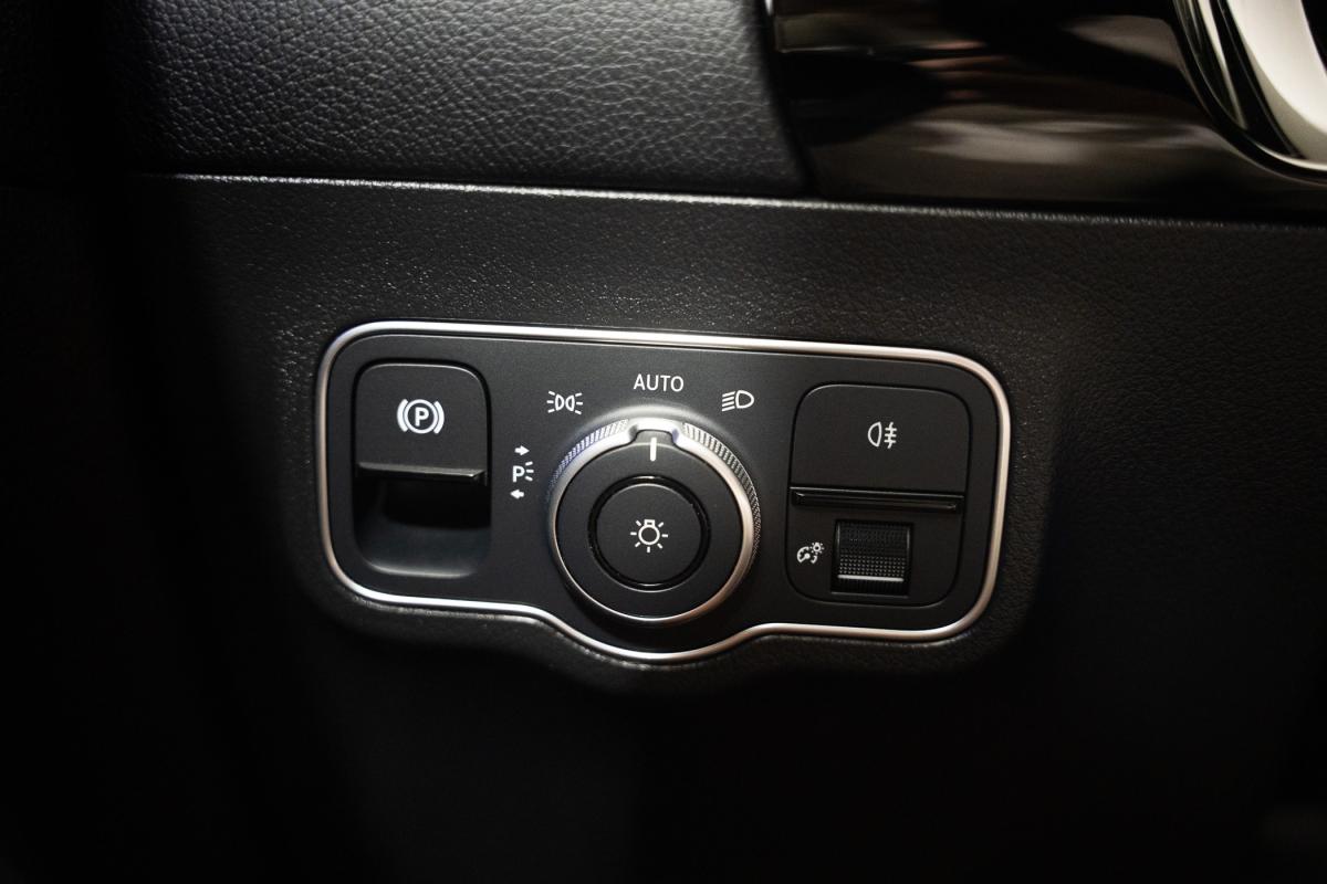 mercedes-benz-eqa-2022-eletrico-500cc