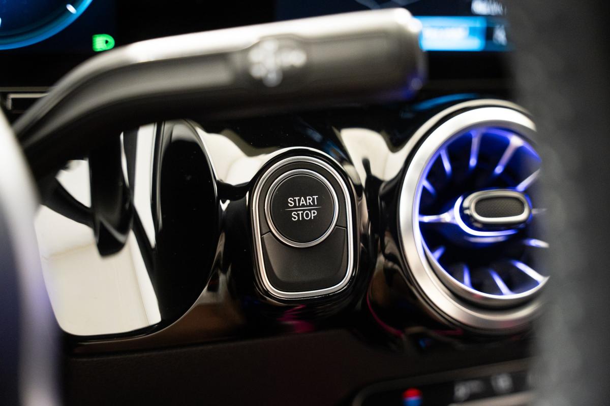mercedes-benz-eqa-2022-eletrico-500cc
