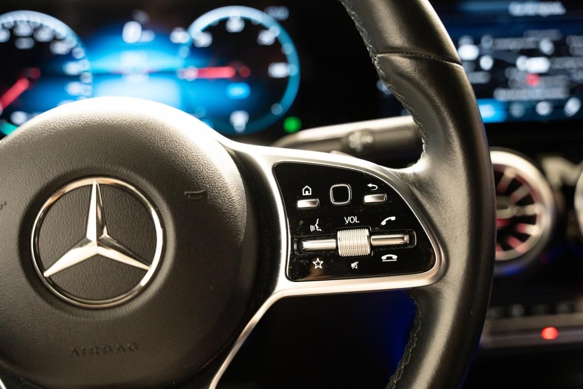 mercedes-benz-eqa-2022-eletrico-500cc