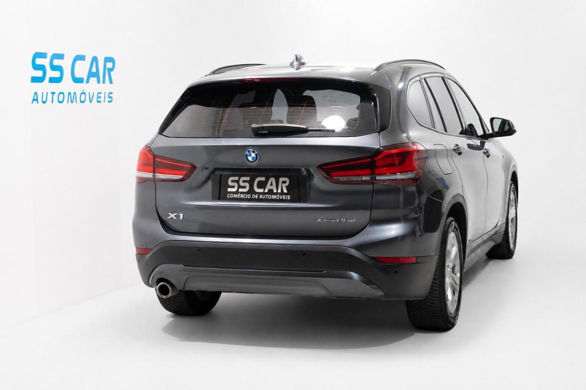 bmw-x1-2022-hibrido-a-gasolina-1499cc