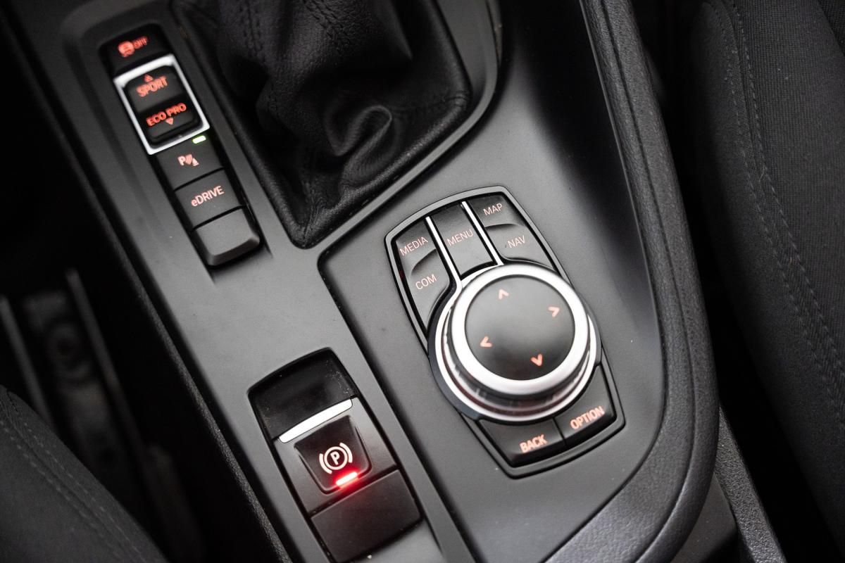bmw-x1-2022-hibrido-a-gasolina-1499cc