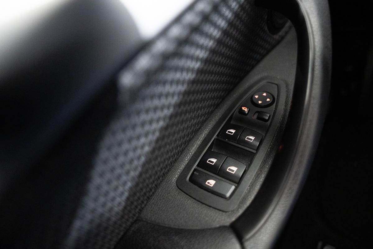 bmw-x1-2022-hibrido-a-gasolina-1499cc