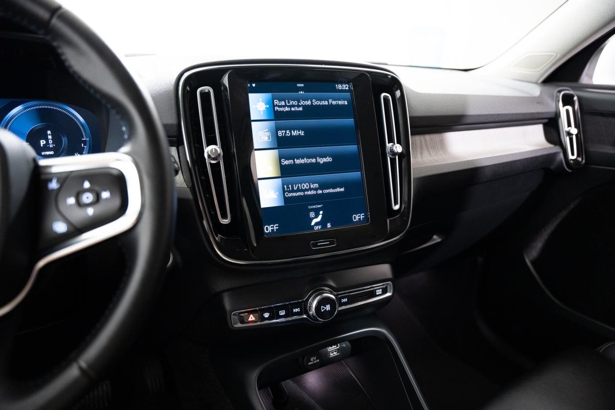 volvo-xc40-2021-hibrido-a-gasolina-1477cc