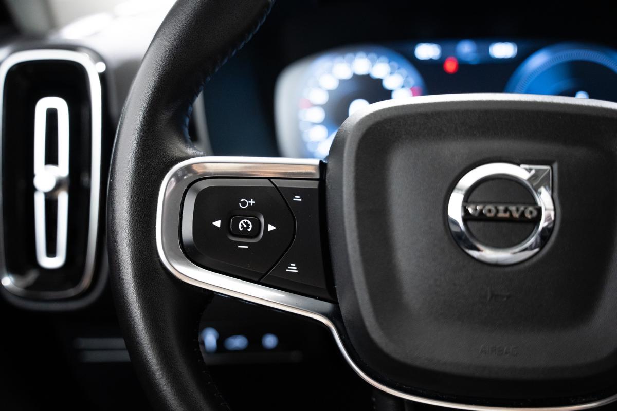 volvo-xc40-2021-hibrido-a-gasolina-1477cc