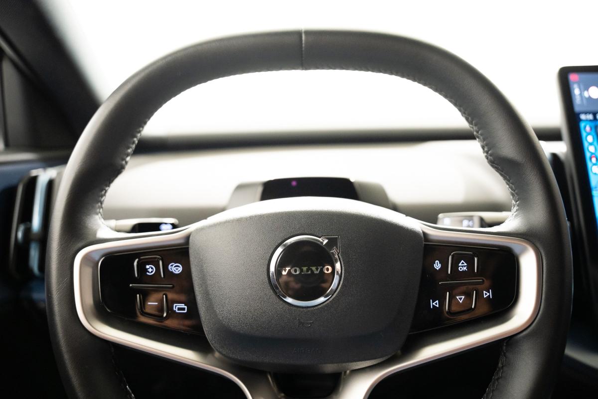 volvo-ex30-2024-eletrico-500cc