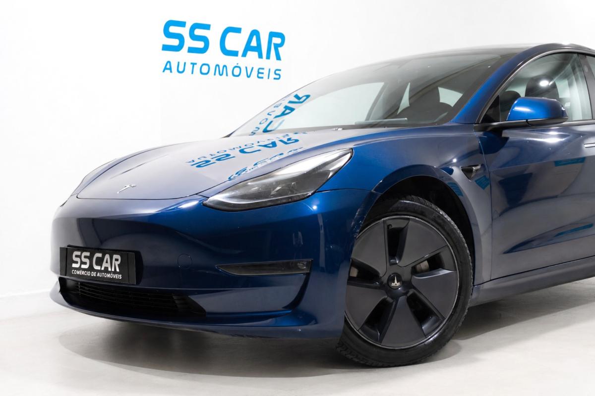 tesla-model-3-2022-eletrico-500cc