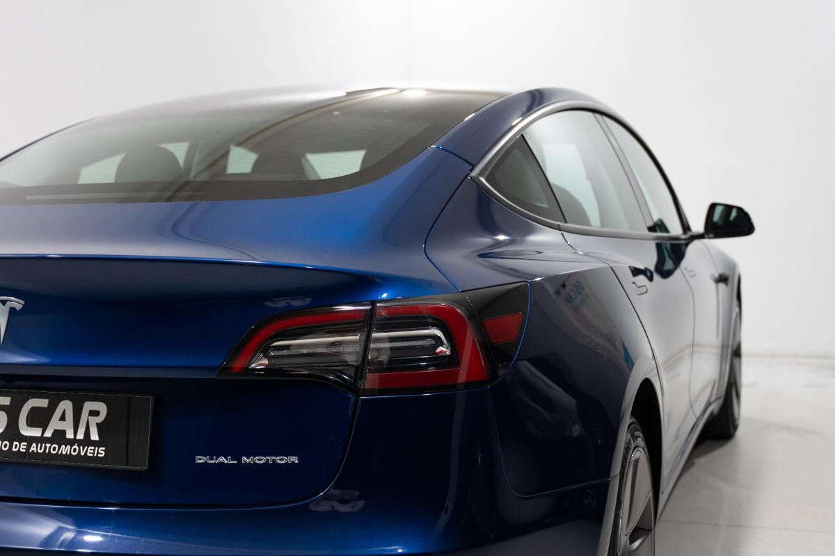 tesla-model-3-2022-eletrico-500cc