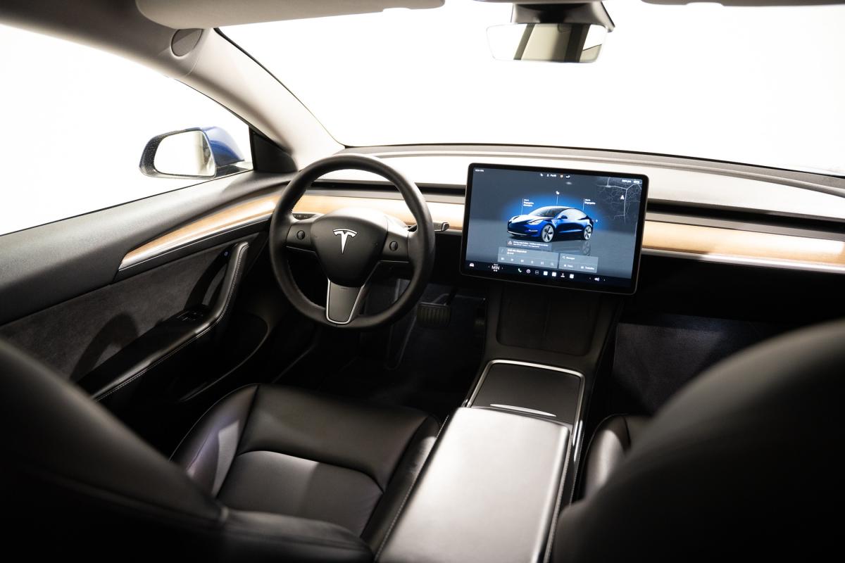 tesla-model-3-2022-eletrico-500cc