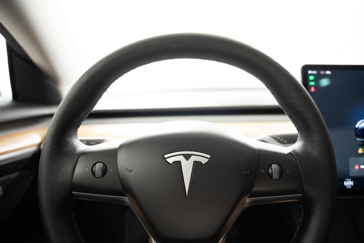 tesla-model-3-2022-eletrico-500cc