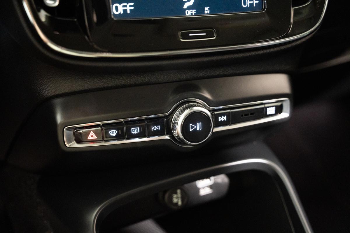 volvo-xc40-2021-hibrido-a-gasolina-1477cc