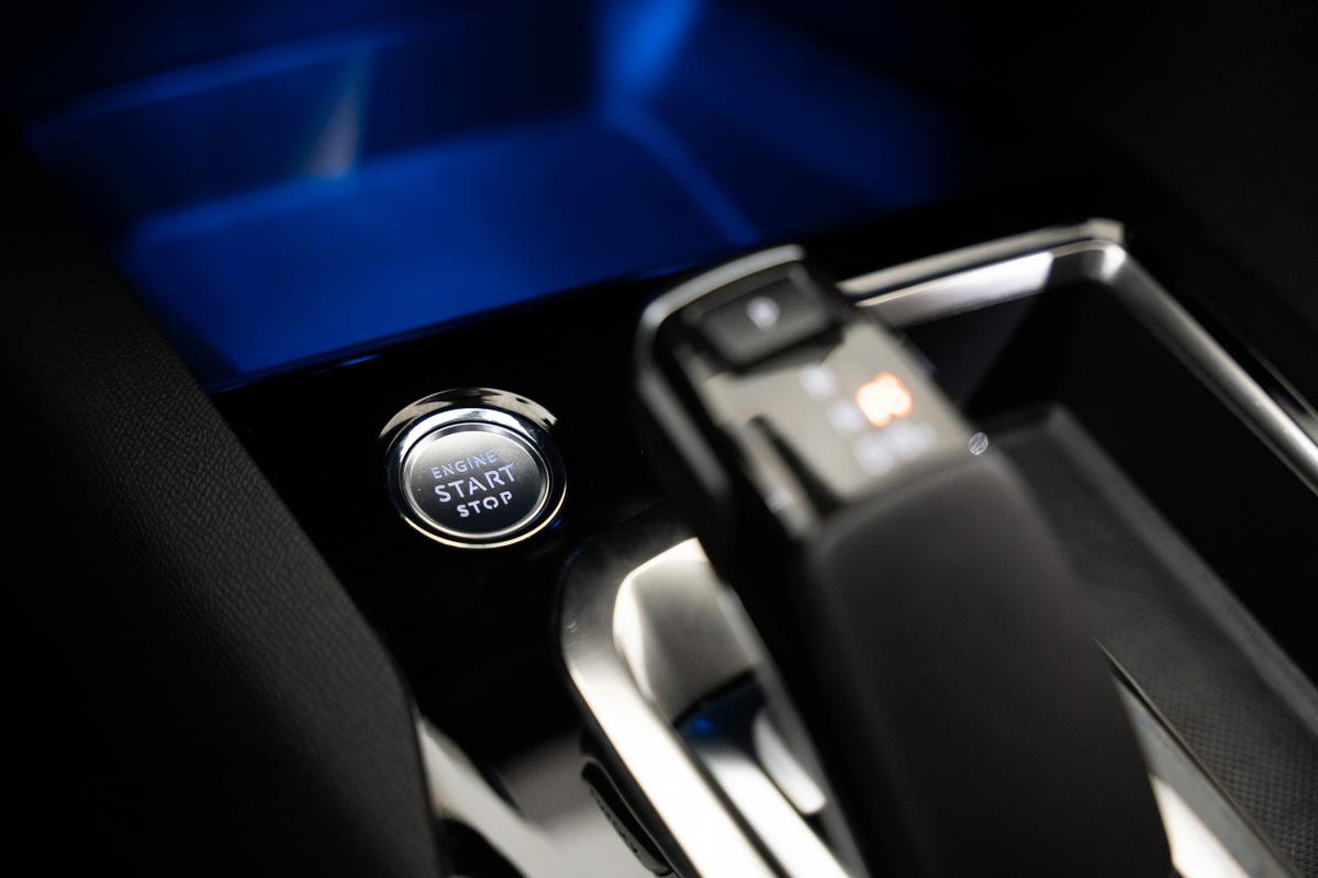 peugeot-3008-2021-hibrido-a-gasolina-1598cc