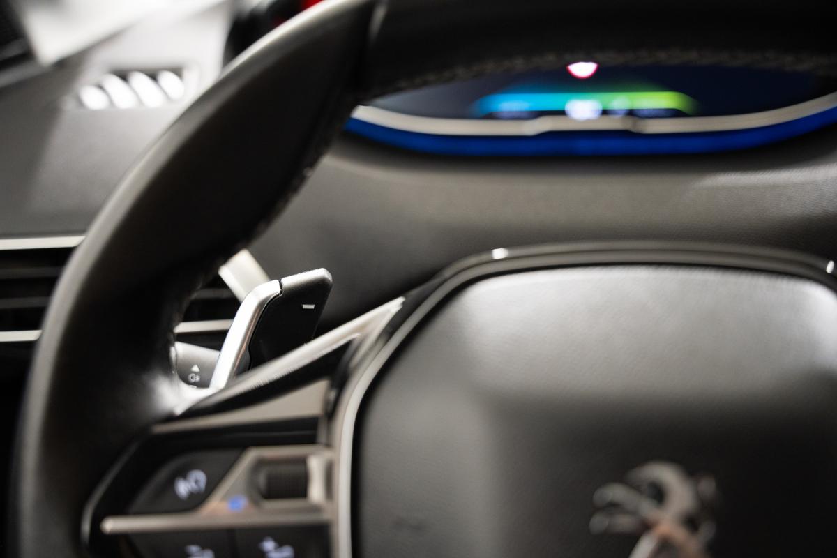 peugeot-3008-2021-hibrido-a-gasolina-1598cc