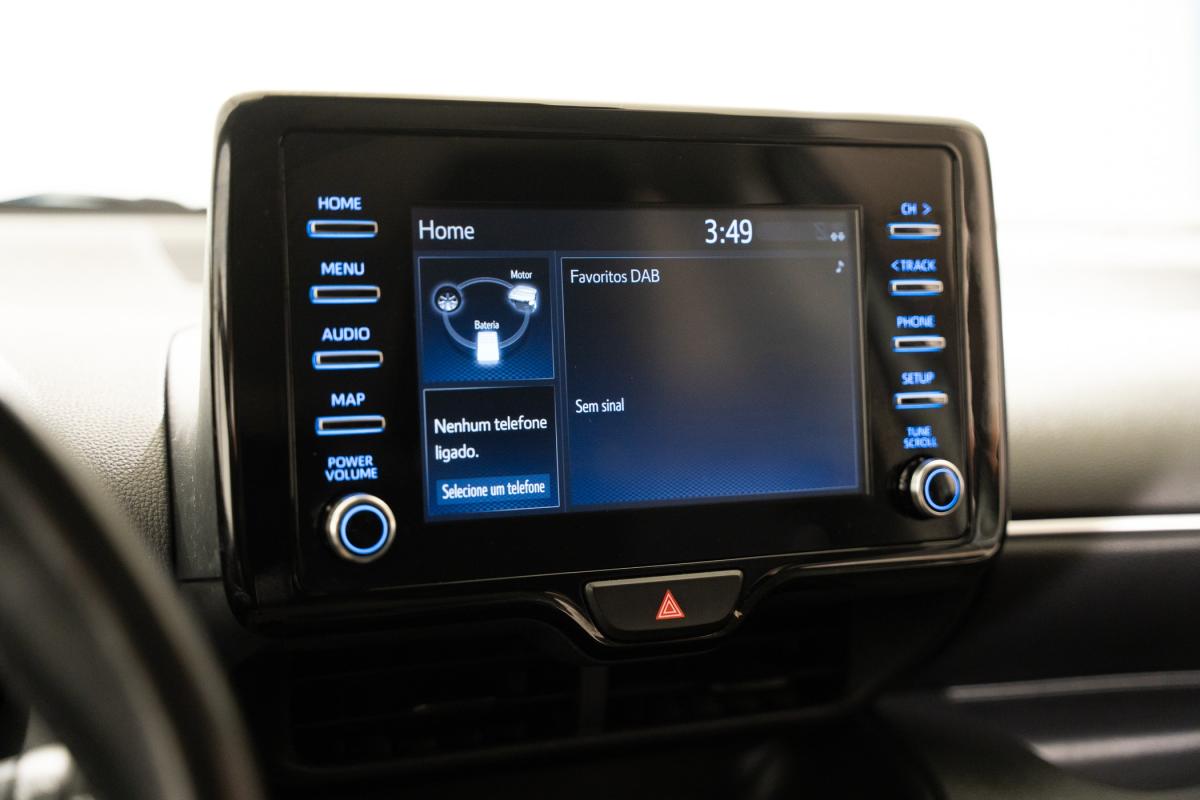 toyota-yaris-2022-hibrido-a-gasolina-1490cc